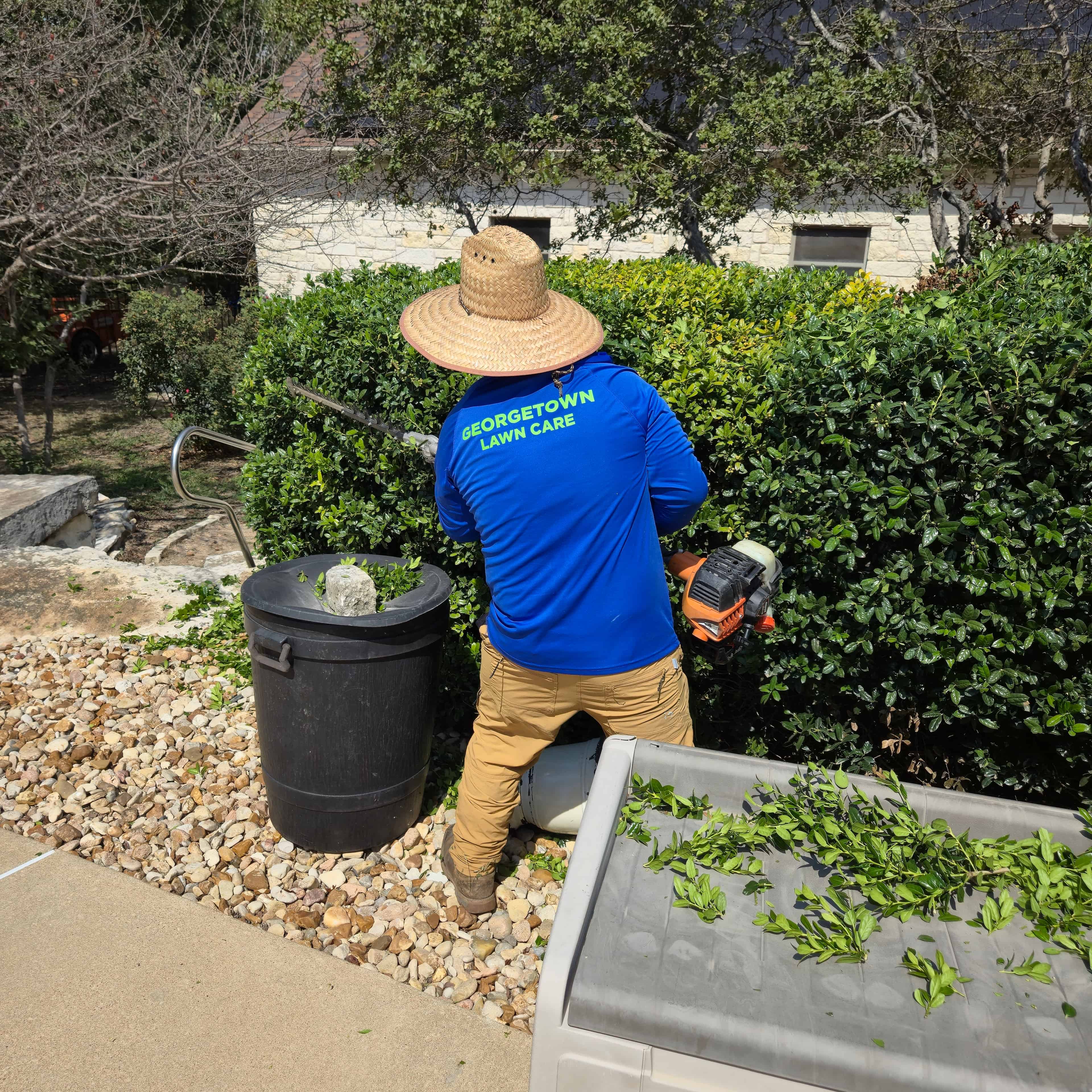 Landscape Maintenance (planting, mulch, gravel) image