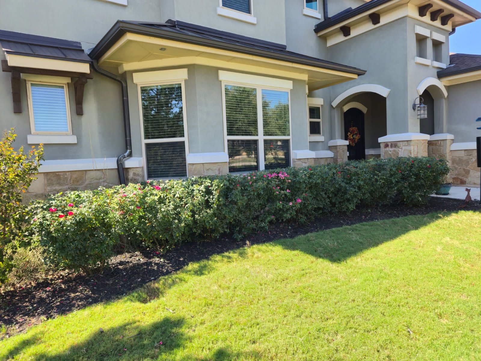 Gallery photos for Elevate Your Home's Look with Expert Shrub Trimming in Georgetown: Image #1