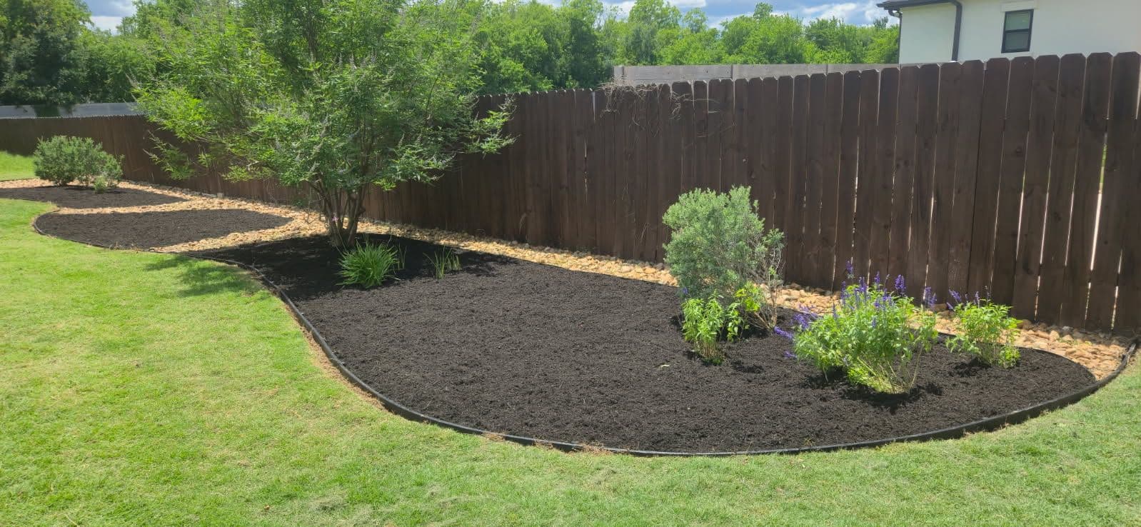 Gallery photos for Transforming Gardens with Professional Lawn Care: Image #1