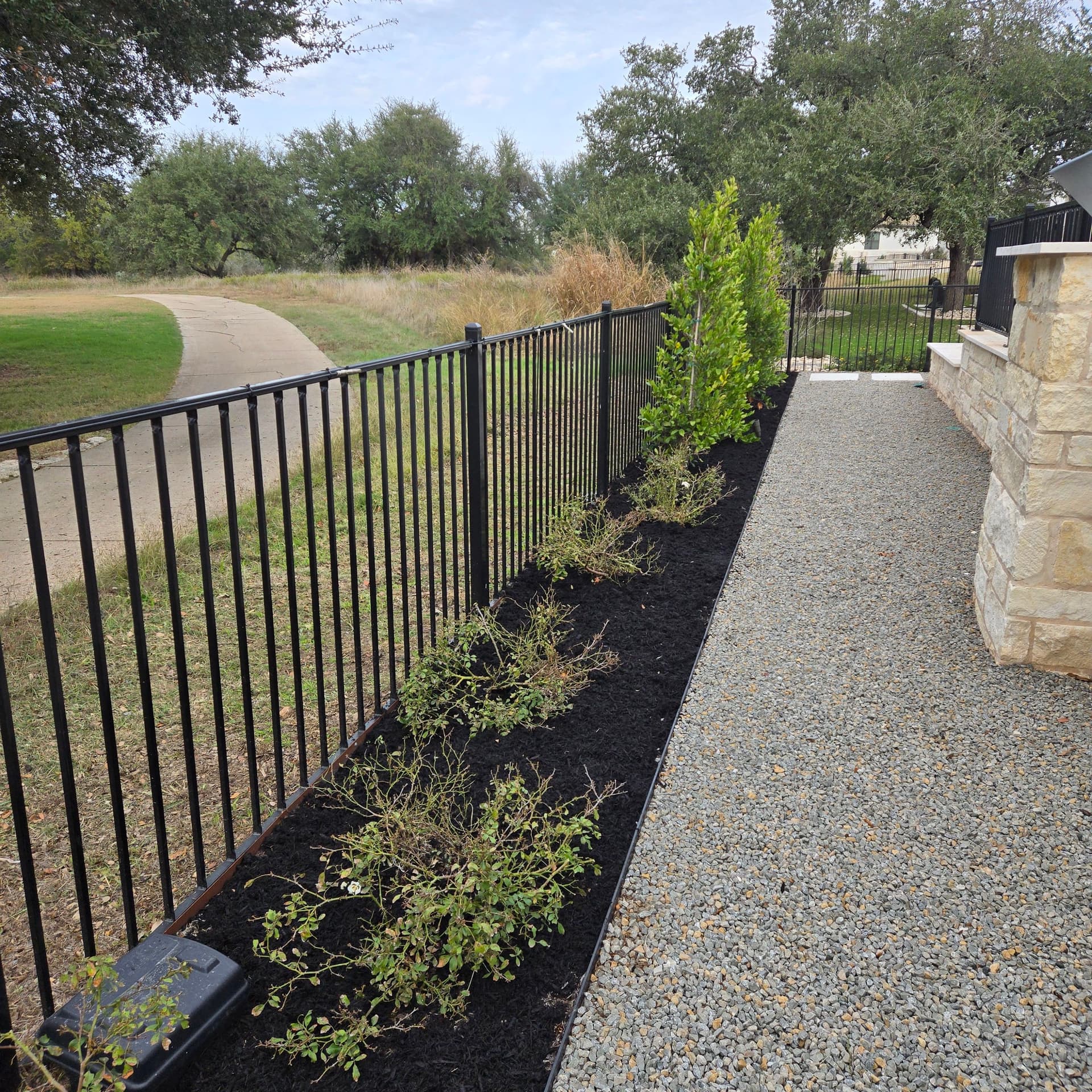 Gallery photos for Fresh Mulch and Container Planting Done Right in Georgetown: Image #2